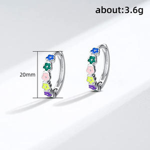 Orecchini a Cerchio con Fiore in Oro Bianco, Argento 925 con Incastonatura a Castone, Gioielli Carini da Donna per Uso Quotidiano - Product Image 3