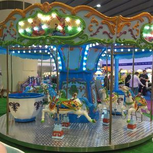 Promotion : Carrousel en fibre de verre et bois pour enfants, idéal pour les aires de jeux, parcs d'attractions, centres commerciaux et usage domestique - Product Image 2