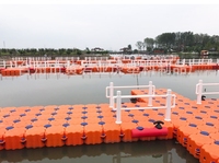 Plateforme flottante modulaire en cubes marins carrés en HDPE pour pontons, quais de jet ski et systèmes de ponts flottants