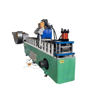 Máquina Formadora de Rollos de Cerca Metálica de Acero Galvanizado/ Máquina para Fabricar Paneles Decorativos de Cercas Tipo Palisada para Jardín - Product Image 1