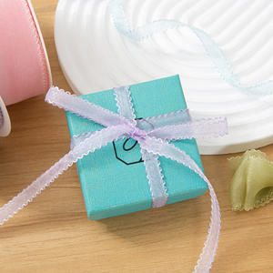 Ruban de conception de surjet ondulé en gaze de fleur de neige en polyester écologique pour cadeaux de bricolage et accessoires vestimentaires - Product Image 6