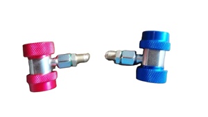 Adaptateur à raccord rapide pour l'évacuation, le remplacement et la <span class=keywords><strong>recharge</strong></span> des systèmes de climatisation - Product Image 2