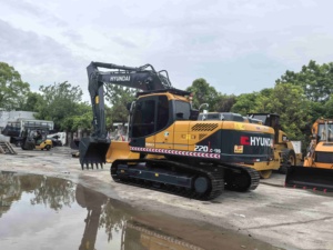 รถขุดไฮดรอลิกขนาดกลาง Hyundai R220 22 ตัน สำหรับงานก่อสร้างและงานดินดิบ - Product Image 6
