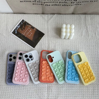 Coque de téléphone en silicone avec ventouse 3D en forme de cœur mignon pour iPhone 18 17 Pro 16 15 14 Pro Max