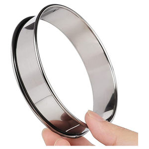 Anneaux <span class=keywords><strong>à</strong></span> <span class=keywords><strong>tarte</strong></span> doubles roulés de 3.15 pouces Anneaux <span class=keywords><strong>à</strong></span> muffins ronds en acier inoxydable Anneaux <span class=keywords><strong>à</strong></span> crumpettes en métal Moules pour faire des crumpettes, des tartes, des muffins - Product Image 2