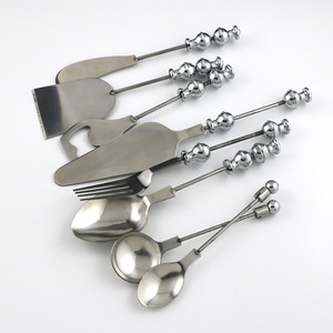 Novedad, vajilla <span class=keywords><strong>de</strong></span> bricolaje, cuchillo moldeable, tenedores, utensilios, añadir cuentas <span class=keywords><strong>de</strong></span> joyería <span class=keywords><strong>de</strong></span> cristal, cucharas <span class=keywords><strong>de</strong></span> cubiertos moldeables <span class=keywords><strong>de</strong></span> Metal decoradas - Product Image 2