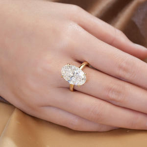 Bague de mariage classique pour femme en or jaune 18 carats plaqué or, avec diamant de laboratoire ovale de 8 carats, certifié IGI, style feuille d'or, 5,9g - Product Image 5