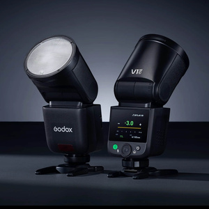 Flash pour appareil photo <span class=keywords><strong>Godox</strong></span> <span class=keywords><strong>V1</strong></span> Mid Round Head 2.4G TTL HSS 1/8000s Rechargeable <span class=keywords><strong>Speedlite</strong></span> pour <span class=keywords><strong>Canon</strong></span> Nikon Sony Fuji Olympus Panasonic - Product Image 6