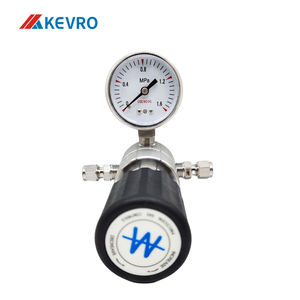 Régulateur de gaz série W 3000 psi en acier inoxydable 316 avec jauges 1/4 "NPT femelle pour bouteilles de gaz de laboratoire - Product Image 2