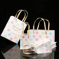 Sacs fourre-tout pliables en PP transparent givré, impression sur écran, recyclables, taille personnalisée, boîtes cadeaux élégantes pour emballages cadeaux