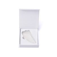 Planche Gua Sha en jade blanc en forme de corne de mouton avec logo personnalisé, double rouleaux portables, rafraîchissante, anti-âge et amincissante