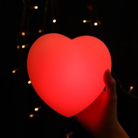 Lampe de table LED en forme de cœur, rechargeable, avec télécommande, lumière décorative romantique pour mariage, séance photo, anniversaire