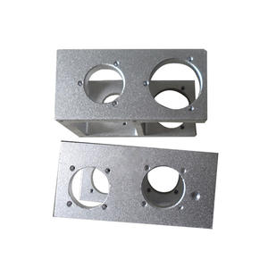 تصنيع أجزاء مخصصة من سبائك الألومنيوم باستخدام تقنية التحكم الرقمي بالحاسوب، مكونات معدنية دقيقة، تصنيع دفعات صغيرة للتطبيقات الصناعية - Product Image 4