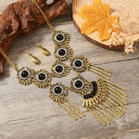 Parure de bijoux unisexe Ganyuan tendance en alliage, style rétro, avec pendentif à pampilles et chaîne de pull (Collier/Boucles d'oreilles/Bracelet)