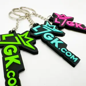 Customized promotional pvc key rings wholesale personalized patterns 3d/2d customized soft rubber silicone key rings