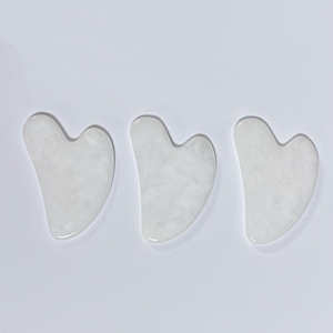Herramienta de masajeador facial Tablero de raspado de cristal blanco en forma de corazón Masaje facial de jade - Product Image 3