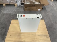 Inverter Hybrid Tiga Fasa Deye 50kW dengan Sistem Penyimpanan Energi Baterai LiFePO4 BOS-G, 4 MPPT, Rentang Baterai 160-800V