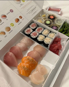 Eco Friendly restaurante de lujo para llevar de color personalizado Sushi Box <span class=keywords><strong>Cake</strong></span> Donut Cookie Brownie cajas de embalaje de papel con inserciones - Product Image 2