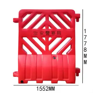 Factory Price Plastic Water Filled Barrier Rubber Road Safety Barrier For Highway