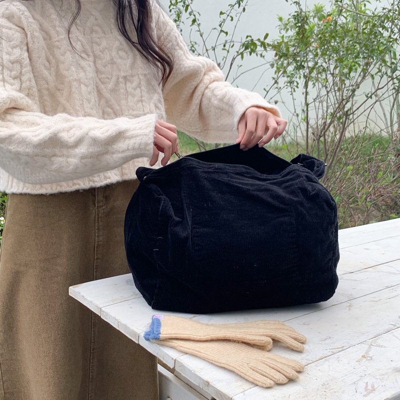 【BAON】Dinto pigment corduroy shoulder bag Corduroy Shoulder Bag with Inner Pockets - Fashionable