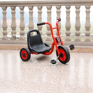 Tricycle pliable 2 en 1 en métal avec poignée de poussée, jouet à roulettes pour tout-petits, cadeau d'extérieur pour enfants - Product Image 4