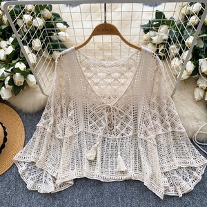 Top Bohemien Lavorato a <span class=keywords><strong>Maglia</strong></span> con Protezione Solare per Donna, Crochet Traforato, Spalline da Annodare, Vestibilità Ampia Effetto Snellente, Abbigliamento Estivo per Taglie Piccole - Product Image 2