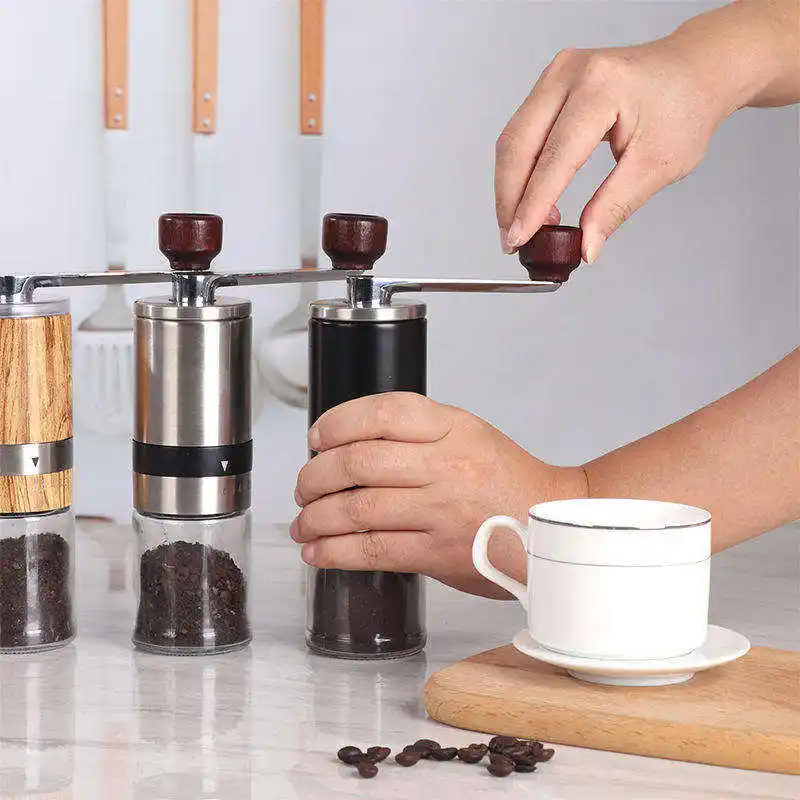 Ev Mini el işletilen kahve değirmeni taşınabilir taşınabilir çapak manuel el krank Retro kahve çekirdeği değirmeni