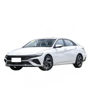 Premium Bestseller Kraftstoff Auto Hyundai Elantra 2023 1.5L CVT LUX Premium 1.5T FWD Kompaktes Neuwagen