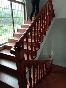 Hiện đại rắn màu sắc hình bát giác cột gỗ cao su cho nhà và biệt thự cầu thang bộ phận - Product Image 2