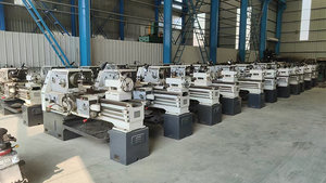 Tour à métaux horizontal d'occasion, léger, de fabrication chinoise, pièces détachées, 220V/380V, garantie 1 an - Product Image 5