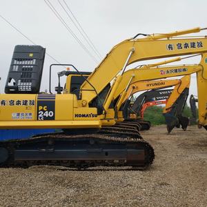 Excavadora usada sobre orugas grande de 24 toneladas KOMATSU usada en Japón original con motor central y componentes de bomba a la venta - Product Image 4