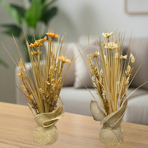 Ramo Rústico de Flores Artificiales Color Crema, Suculentas Decorativas, Arreglo Floral para Mesa, Decoración del Hogar - Product Image 1