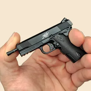 Nuovo arrivo metallo puledro 1911 giocattolo pistola portachiavi di alta qualità all'aperto puledro 1911 pistola giocattolo