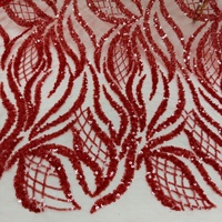 Tissu en dentelle florale à sequins, brodé de perles et de tubes, orné de feuilles ondulées, idéal pour la mode (vente en gros)