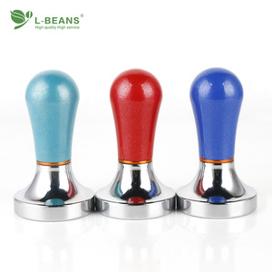 Prensador de Café de Aluminio de 57.5mm con Base de Acero Inoxidable y Mango Azul para Preparar Espresso - Product Image 5