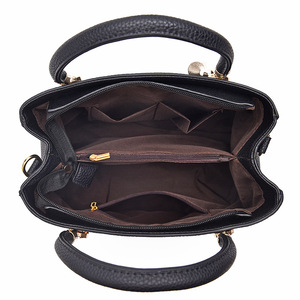 กระเป๋าถือหนังขนาดใหญ่สำหรับผู้หญิง กระเป๋าสะพายไหล่ กระเป๋าถือแบบสะพายข้าง - Product Image 4