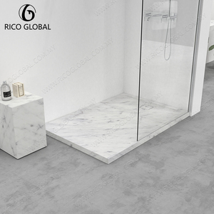 Receveur de douche rectangulaire en marbre avec drain linéaire central, design minimaliste pour installation au sol de la salle de bain - Product Image 3
