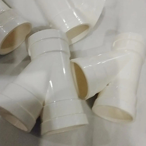 Raccords en T pour tuyaux en PVC, connectant différentes tailles pour un flux de liquide fluide - Product Image 5