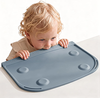 Tapis de repas pour bébé en silicone sans BPA avec rebord de dentition, tapis d'alimentation 16*12 pouces avec 4 ventouses pour chaise haute