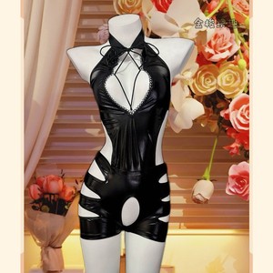 Golden Shuttle Weaving Fun Sexy Combinaison en PU noire à découpes et dos nu pour femme 058 - Product Image 5