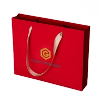 Sac cadeau rigide personnalisé biodégradable et écologique, rouge, avec lamination douce au toucher, poignée en ruban, emballage pour boîtes de chocolat