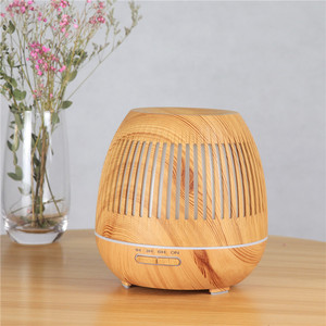 Wholesale 400ML Wooden Grain Hollow Aromatherapy <strong>Diffuser</strong> with 7C LED Light for Hotel <strong>Use</strong> Ultrasonic Essential Oil Humidifier - Product Image 3