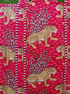 Sac fourre-tout en coton à imprimé floral matelassé écologique sac à bandoulière Boho Hippie réversible marché de voyage plage imprimés d'animaux imprimés à la main - Product Image 3