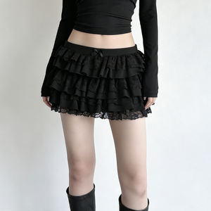 Mini-jupe style Y2K à volants superposés avec patchwork en dentelle, détail nœud, taille élastique, couleur foncée, mode tendance pour femme - Product Image 6