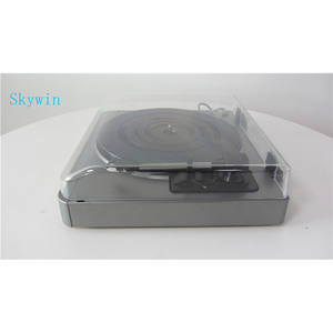 Tocadiscos Skywin de 3 velocidades con reverso automático y salida USB para reproducción de discos de vinilo - Product Image 3