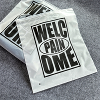 Sacs à fermeture éclair imprimés personnalisés Sacs d'emballage zip-lock biodégradables pour vêtements T-shirt à pochette en plastique laminé givré de marque
