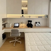 Chambre compacte Guida avec lit tatami, bureau et bibliothèque, ensemble de chambre à coucher gain de place. Chambre d'enfant Tatami