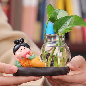 Figurine de dame de la dynastie Tang en résine, décoration de bureau avec vase en verre pour l'affichage de plantes vertes au bureau - Product Image 3