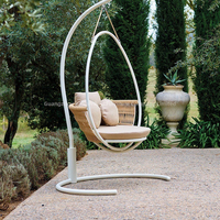 Chaise d'oscillation suspendue extérieure d'oeufs de rotin de style moderne pour le mobilier extérieur