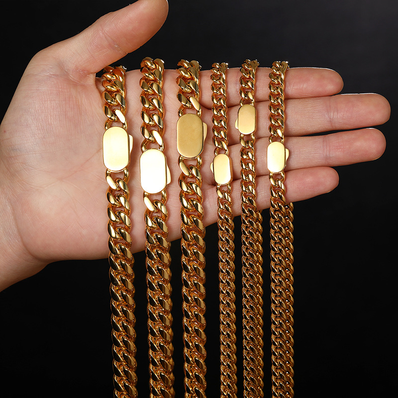 Collana oro